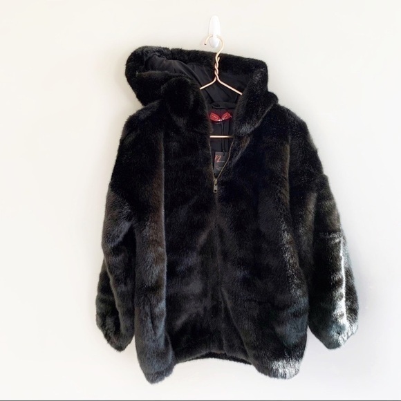 n: PHILANTHROPY Black Faux Fur‎ Full Zip Hooded Coat Jacket New Size Small - Picture 2 of 12